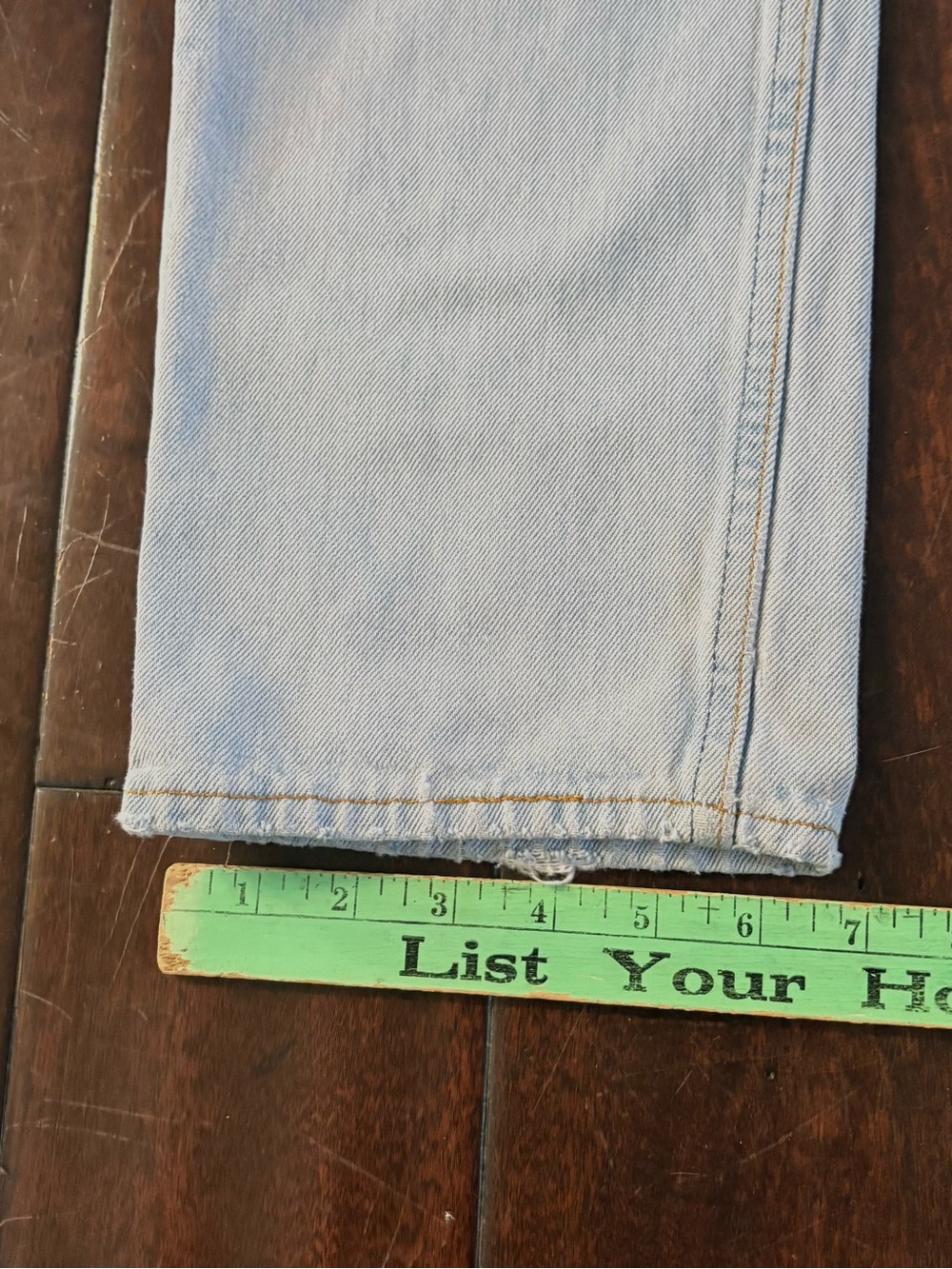 Vintage 90’s Levi's 501 Light Wash Button-Fly Blue Jeans - Made in USA - Picture 11 of 11